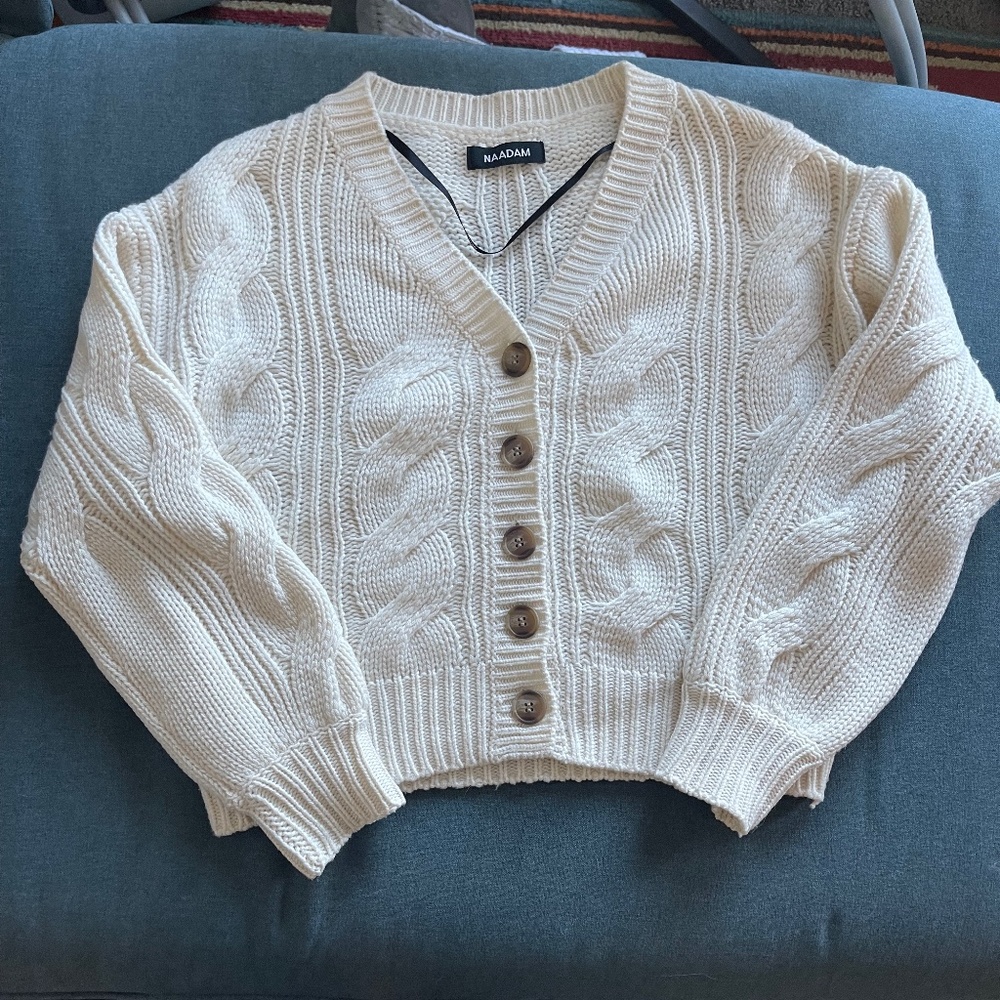 NAADAM Cropped Cable Knit Cardigan